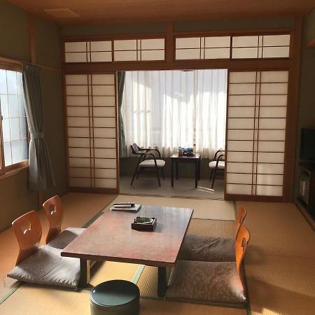 Ryokan Tanaka Такаяма Экстерьер фото